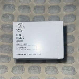 Arbonne Derm Results Advanced Moisturizer - White